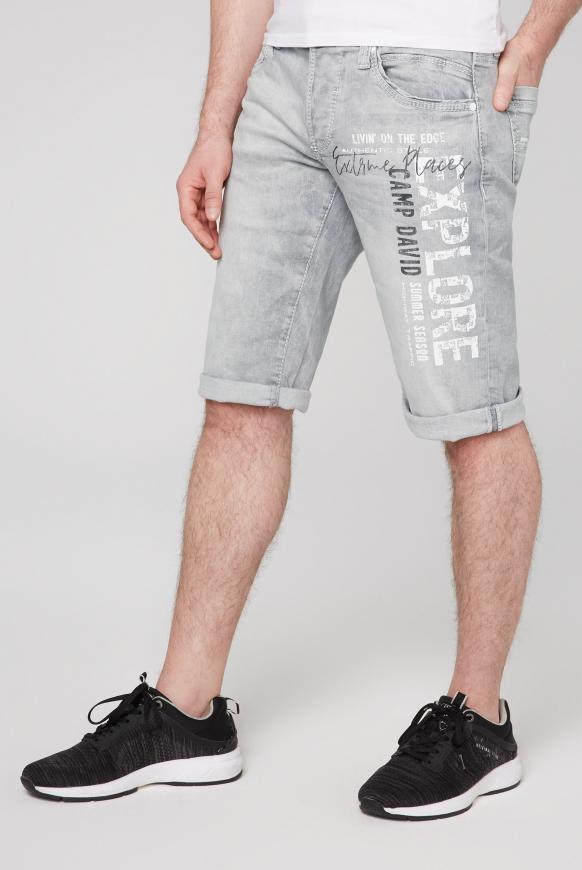 Skater Jeans Shorts RO:BI mit Label Print