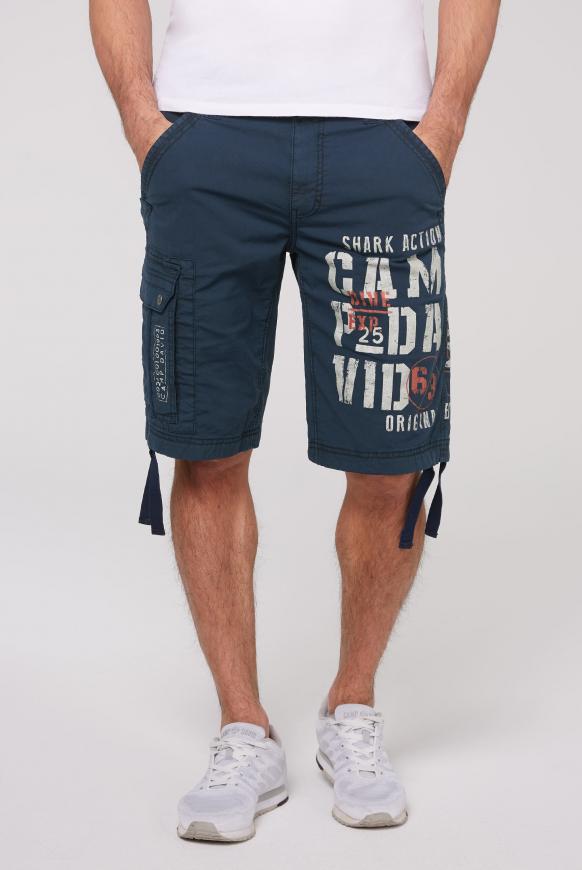 Skater Shorts mit Beintasche und Logo Prints