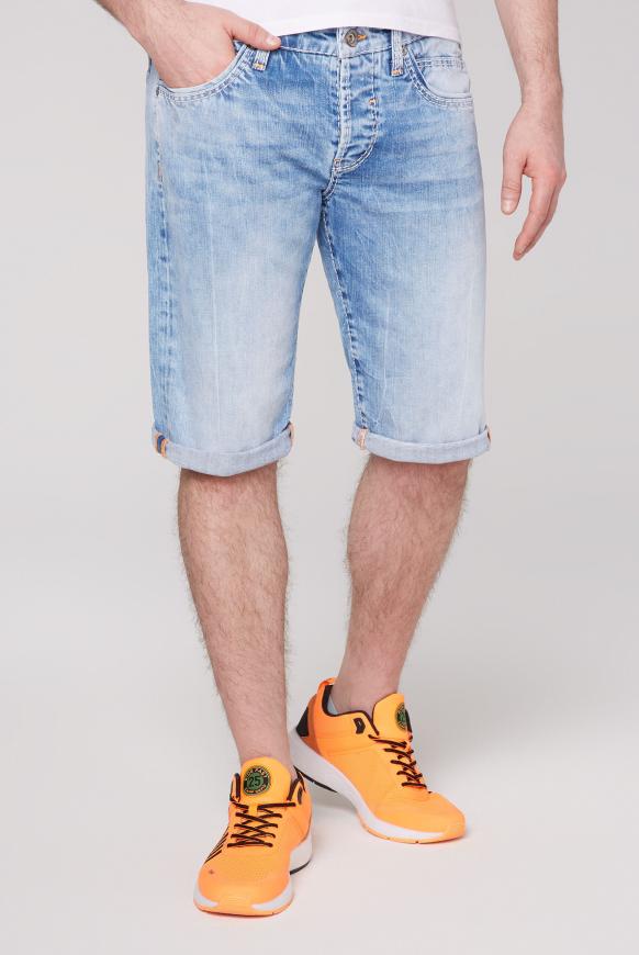 Skater Shorts RO:BI mit heller Used-Waschung