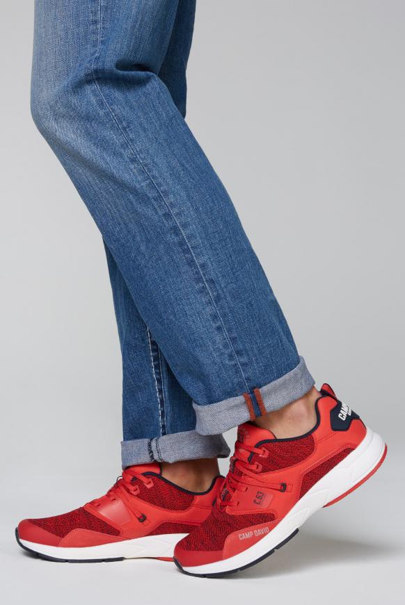 Sneaker mit Knit-Struktur und Logos