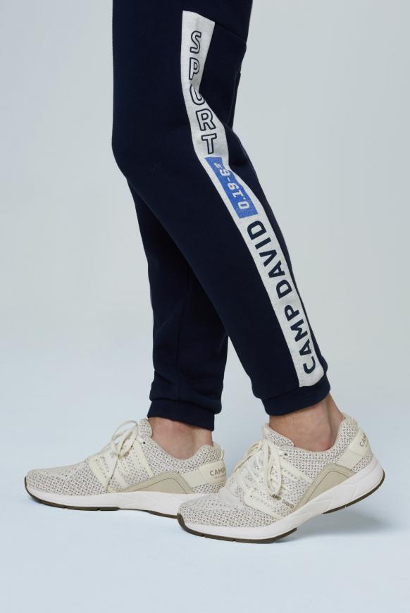 Sneaker mit Strick-Struktur und Power-Sohle