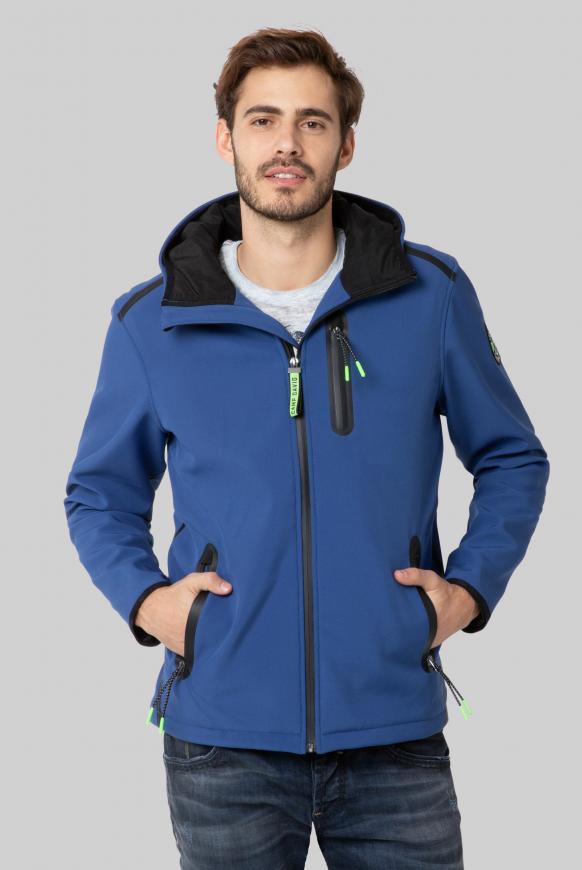 Softshelljacke mit Doppelkapuze
