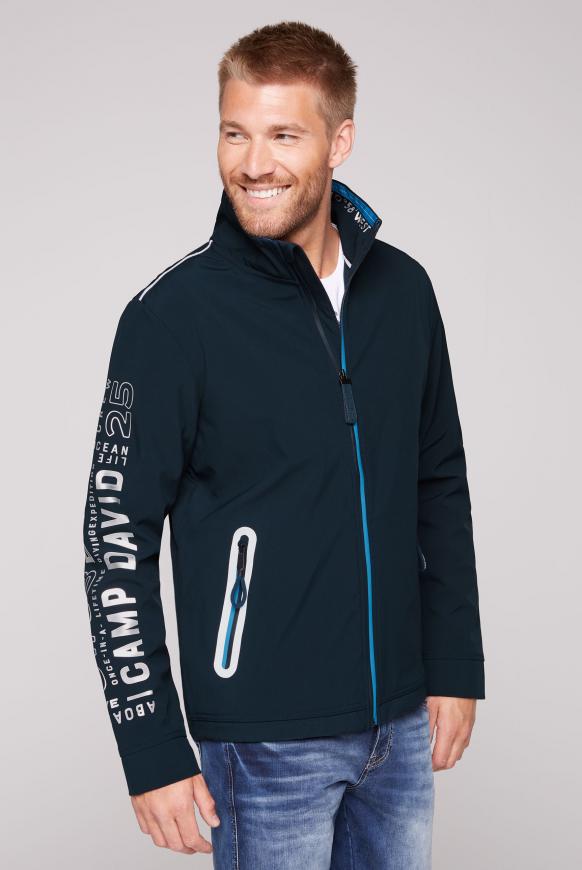 Softshelljacke mit reflektierenden Details