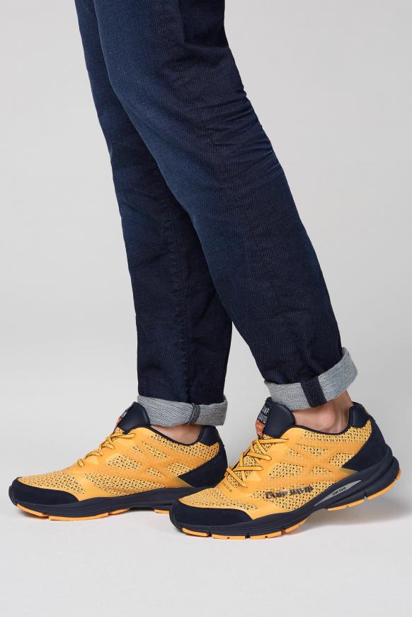 Sportlicher Sneaker mit Strick-Struktur