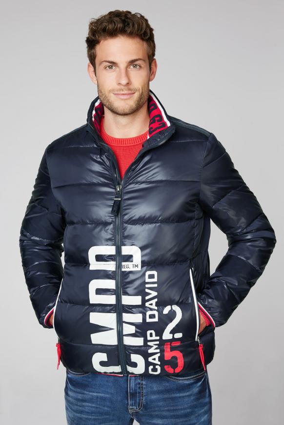 Steppjacke mit Logo Print
