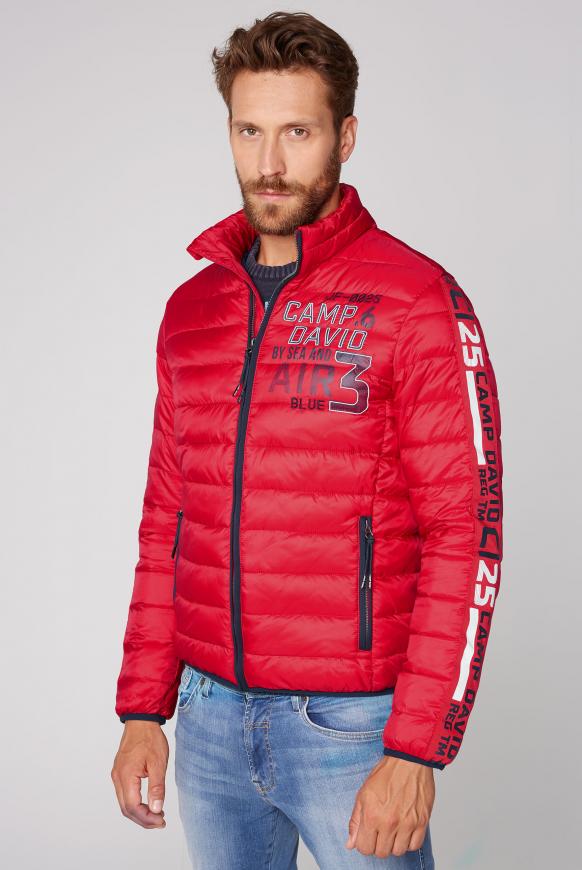 Steppjacke mit Logo Tapes und Artworks