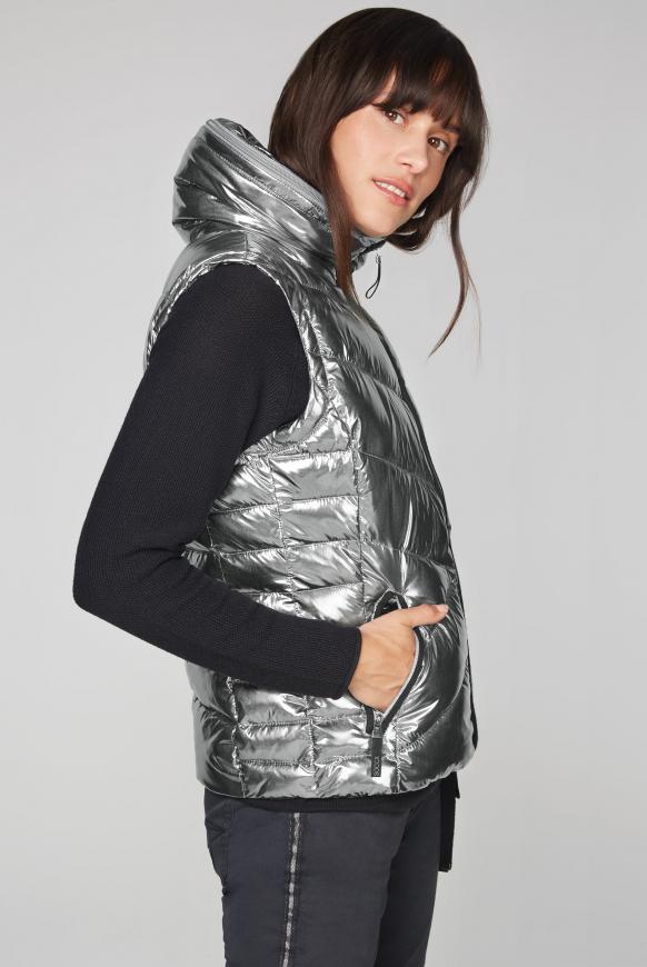 Steppweste mit Kapuze im Metallic-Design