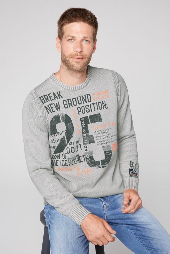 Stone Washed Pullover mit Label Prints