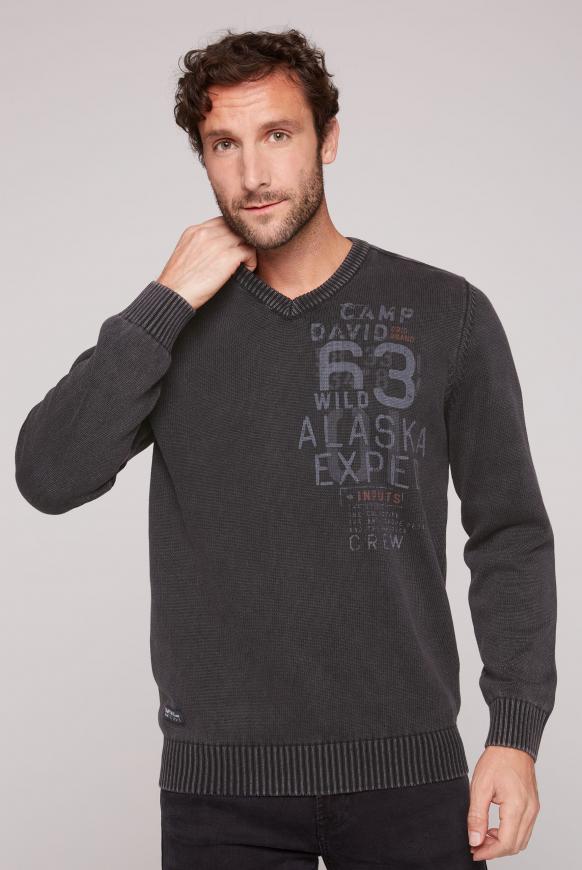 Stone Washed Pullover mit V-Neck black