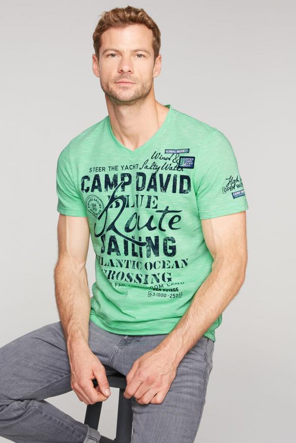 Streifenshirt mit V-Neck und Label Prints