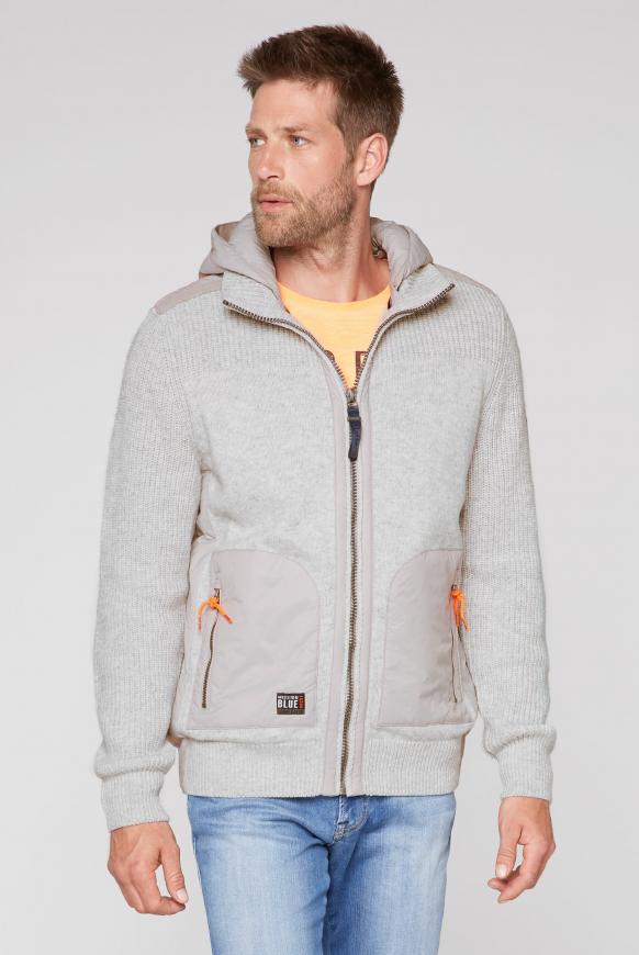 Strickjacke mit Kapuze im Materialmix