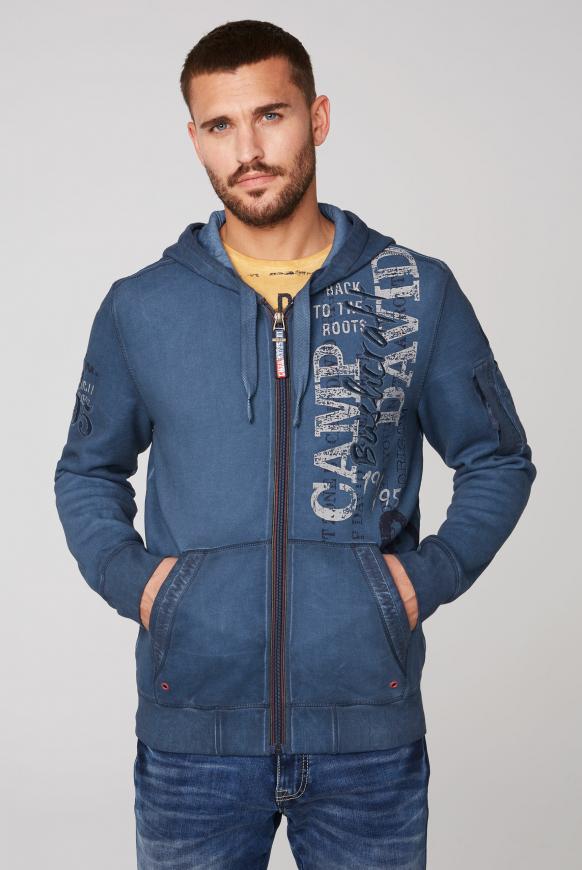 Sweatjacke mit Kapuze und Ärmeltasche