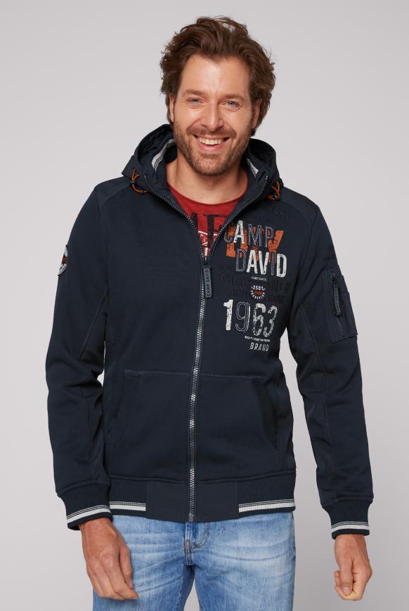 Sweatjacke mit Kapuze und Softshell-Details