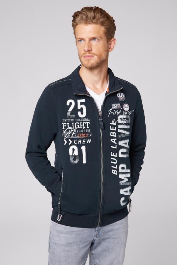 Sweatjacke mit Label-Applikationen