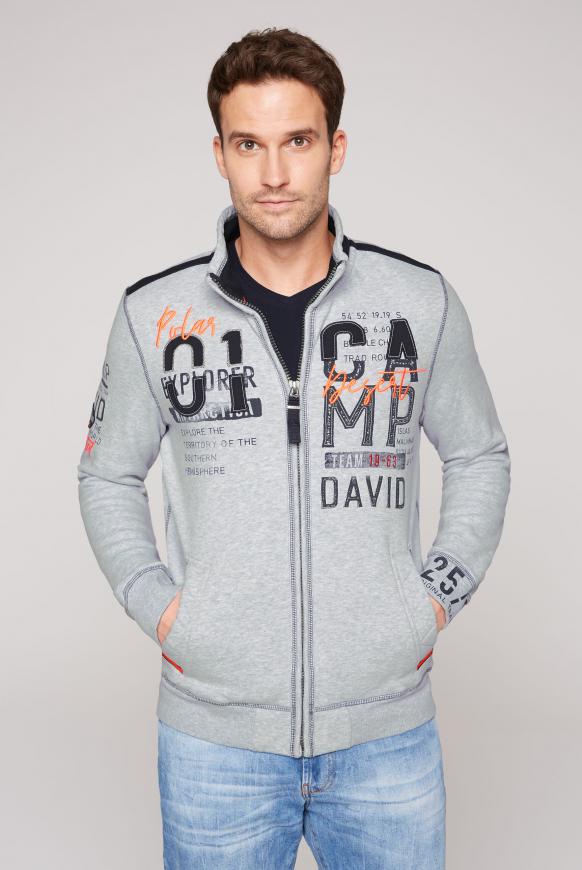 Sweatjacke mit Label-Applikationen und Tapes