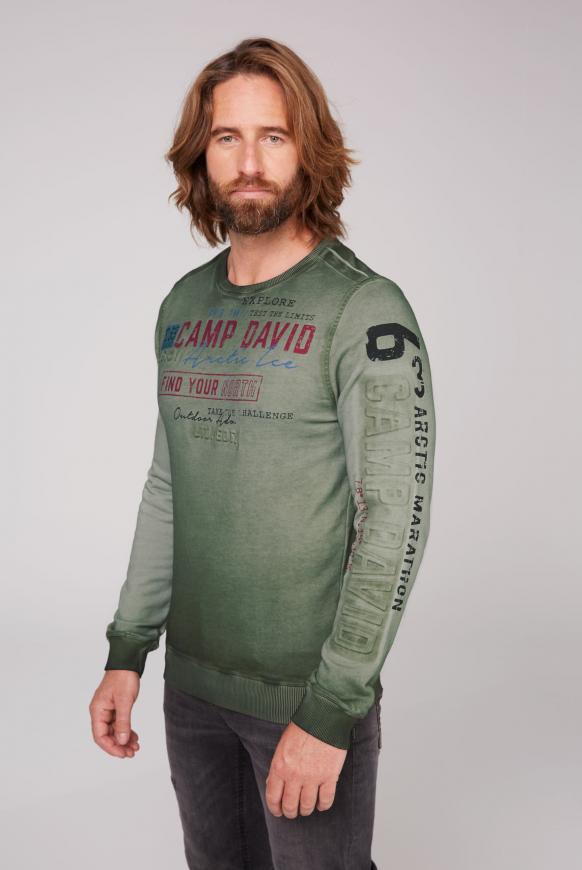 Sweatshirt Oil Dyed mit Logo-Prägung