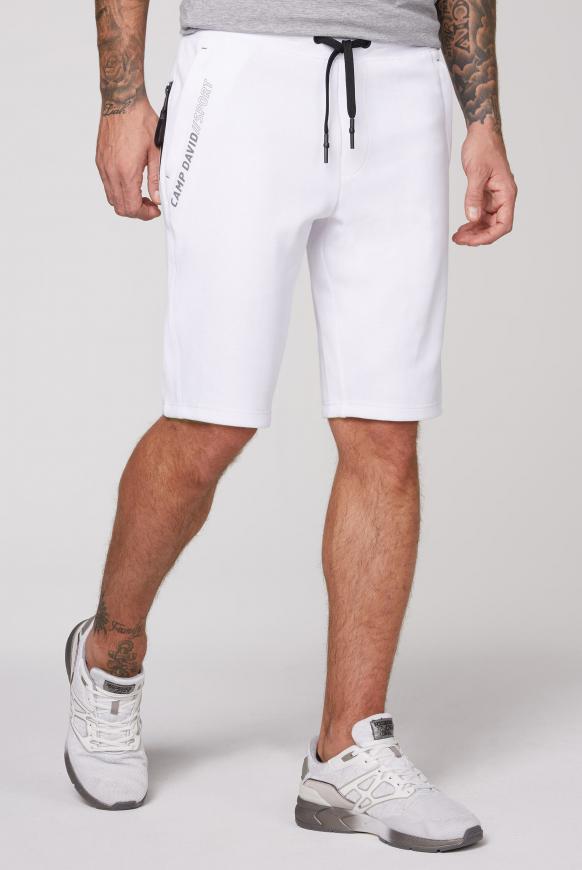 Sweatshorts mit Pikee-Einsätzen und Logo