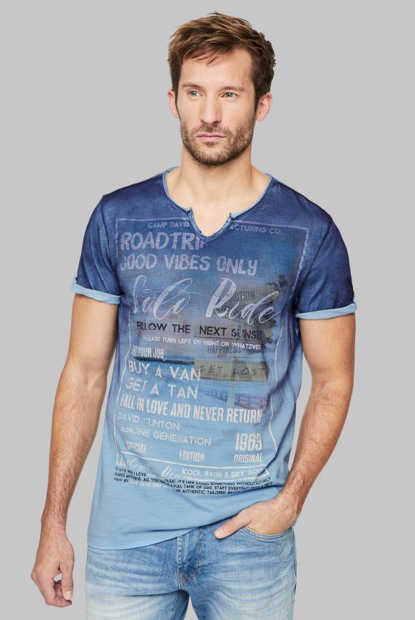 T-Shirt mit Dip-Dye-Effekt und Photoprint