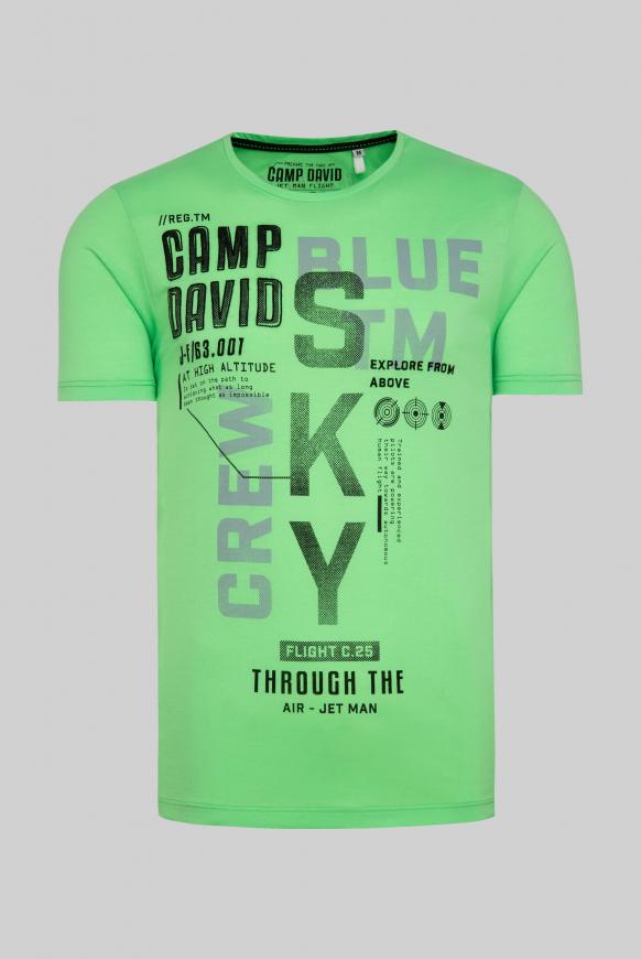 T-Shirt mit Label-Applikationen