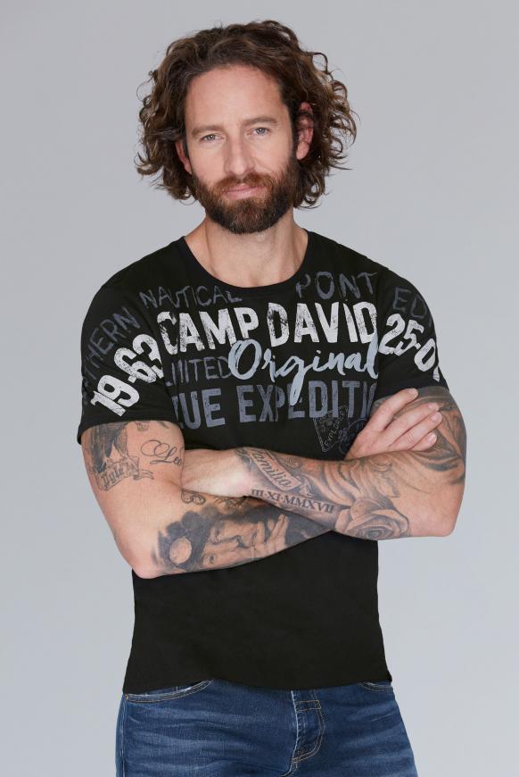 T-Shirt mit Logo Artwork in Used-Optik