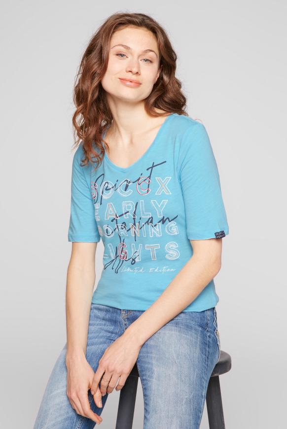 T-Shirt mit Logo Artwork und V-Ausschnitt clear blue
