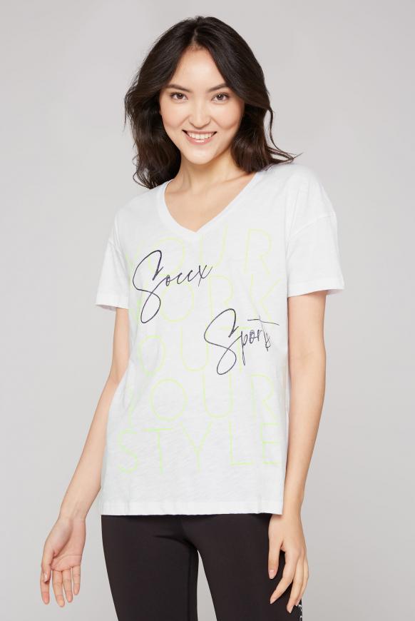 T-Shirt mit V-Ausschnitt und Wording Print