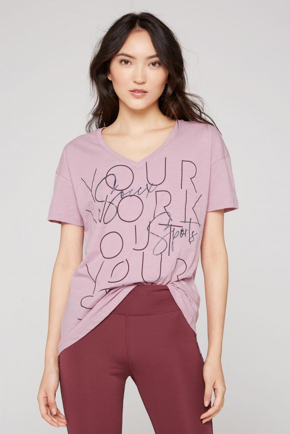 T-Shirt mit V-Ausschnitt und Wording Print