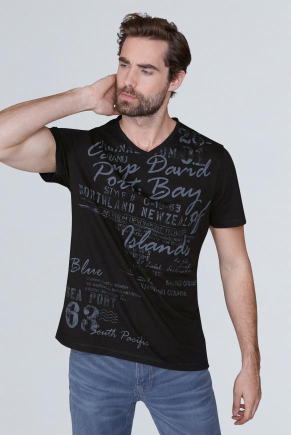 T-Shirt mit V-Neck und Used Print