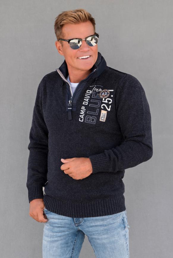 Troyer-Pullover mit Kapuze und Artwork