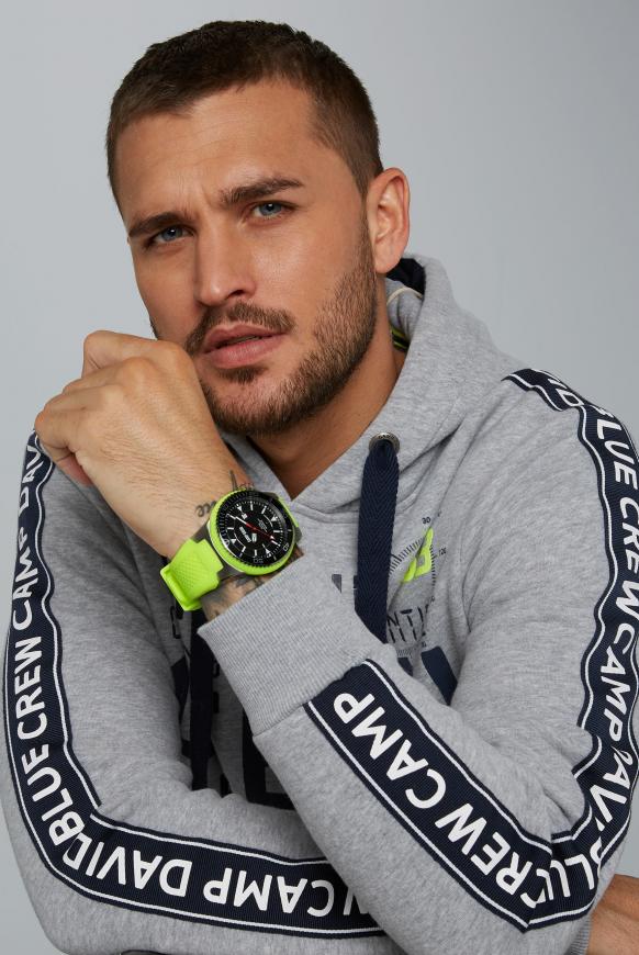 Uhr mit Tauchlünette und Silikonarmband
