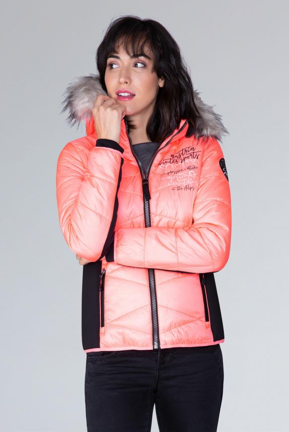Winterjacke im Materialmix mit Kapuze