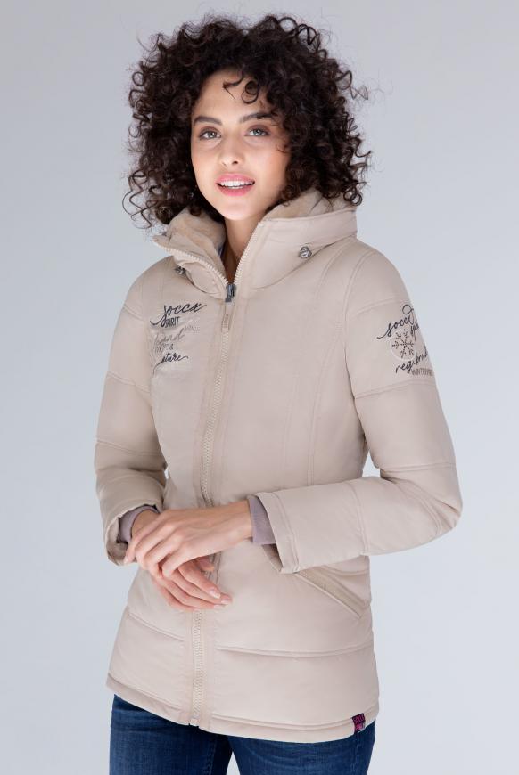 Winterjacke mit Doppelkragen