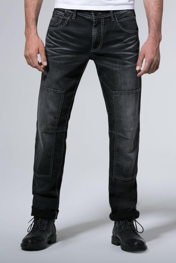 Worker Jeans WI:LL mit Moustache-Effekten und Patch