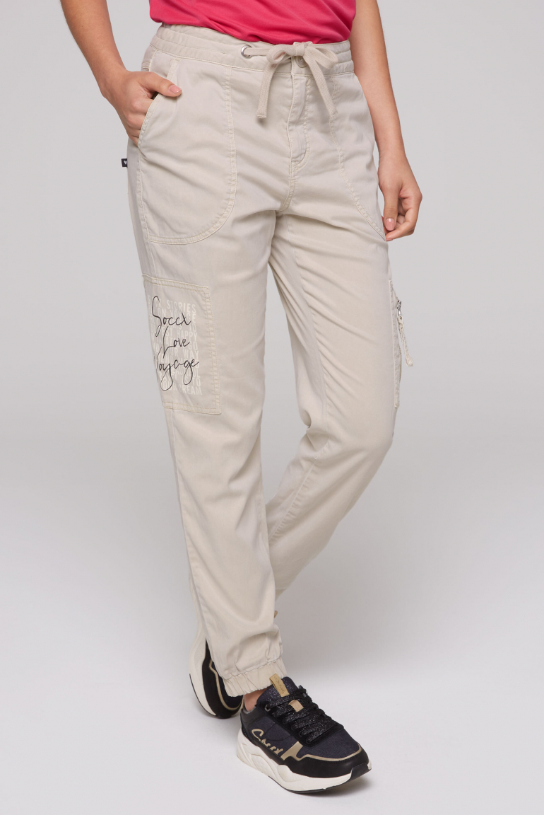 Cargohose mit Print Artwork stone beige
