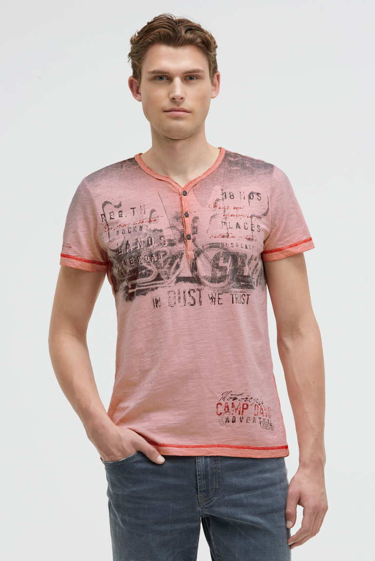 Henley-Shirt im Used Look mit Photoprint old peach