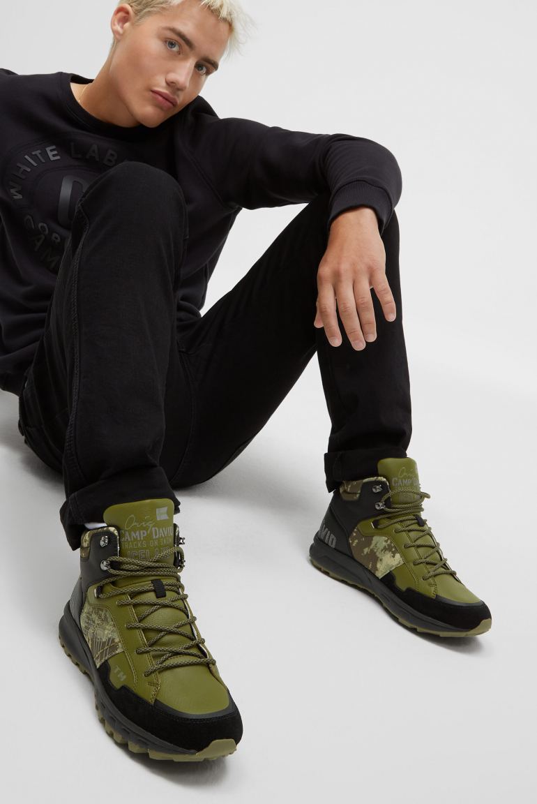 Hightop Hiking Sneaker khaki camouflage