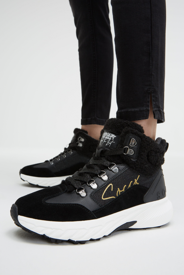 Hightop Sneaker im Hiking-Stil black