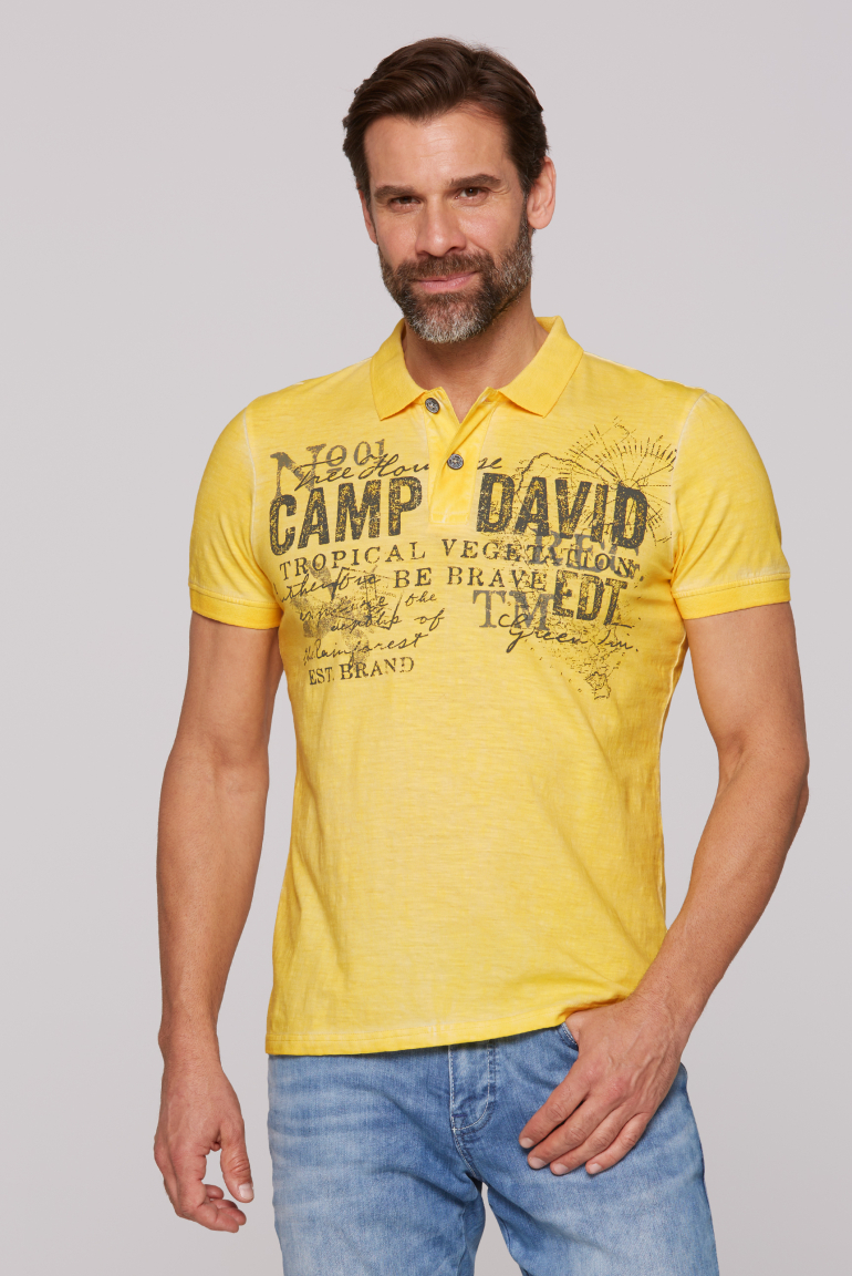 Kurzarmpolo Oil Dyed mit Logo Prints mountain yellow
