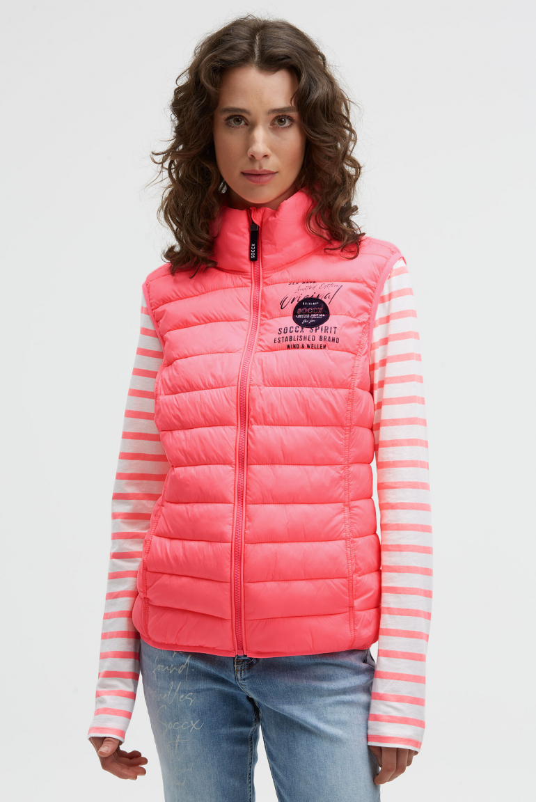 Leichte Steppweste mit Prints und Patch neon pink