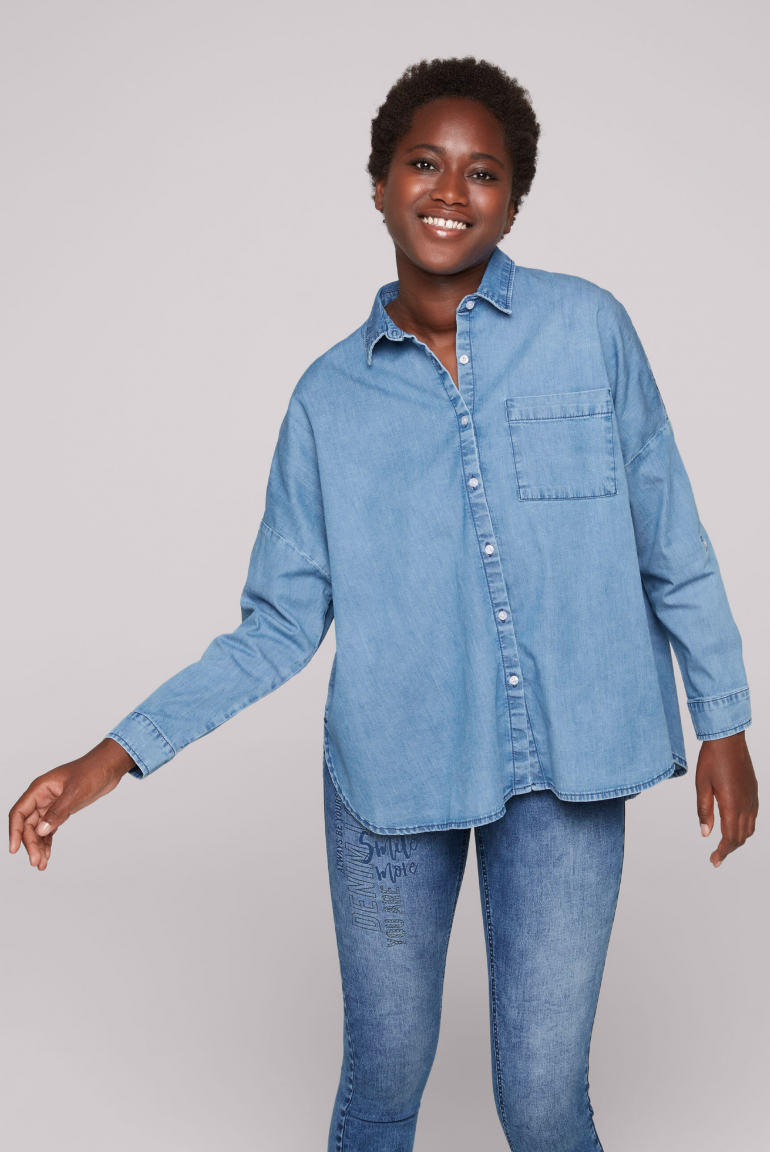 Oversized Denim-Bluse mit Print