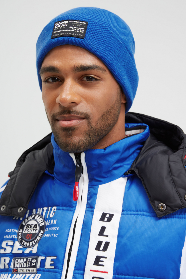 Rippstrickmütze mit Label Patch flight blue