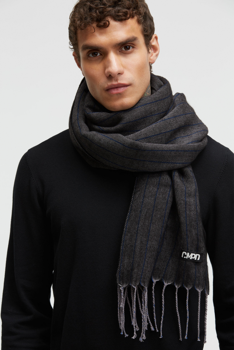 Schal mit Streifen und Fransen dark grey melange