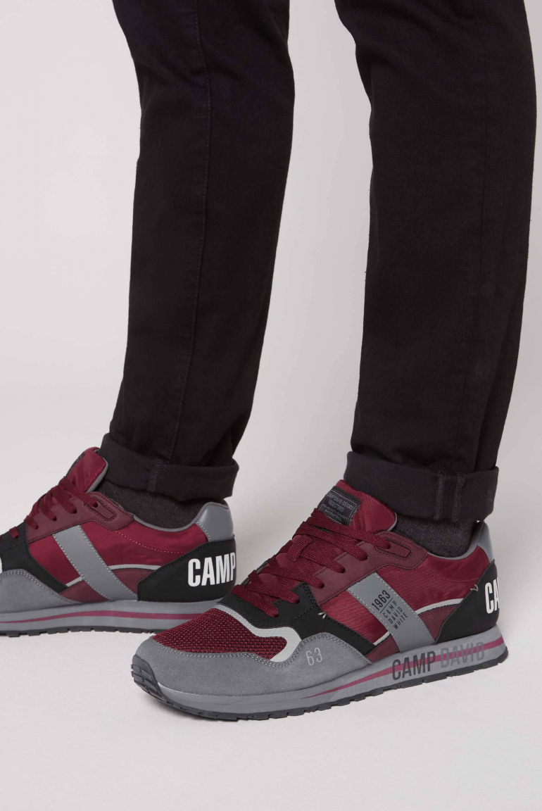 Sneaker im Retro Look burgundy