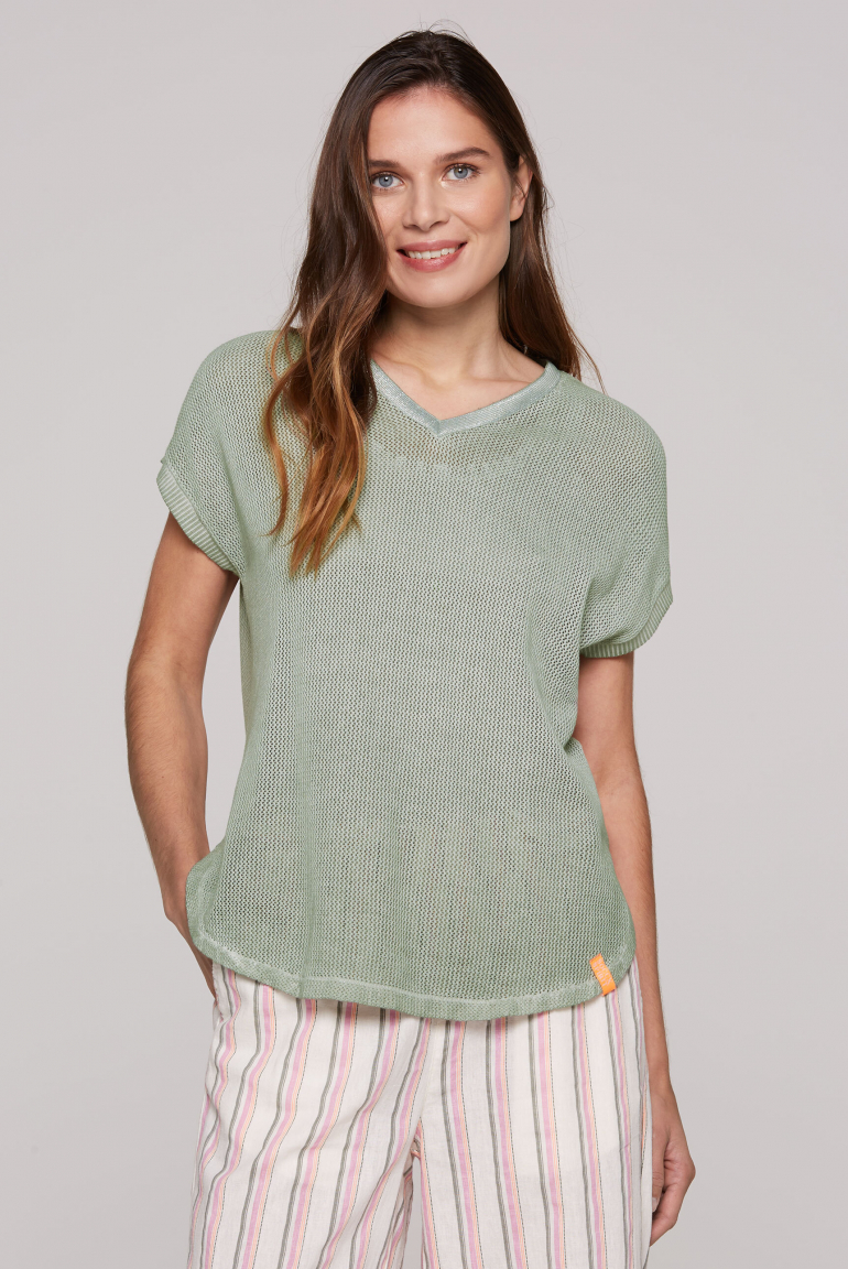 Strickshirt mit Meshstruktur und Rücken-Print faded olive