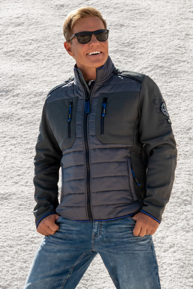 Strukturierte Fleecejacke im Materialmix dark forest