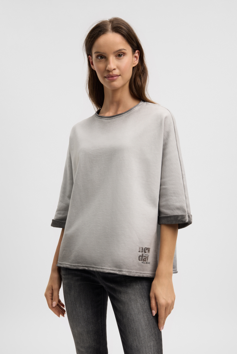 Sweatshirt Oil Dyed mit Kurzarm und Backprint fresh grey