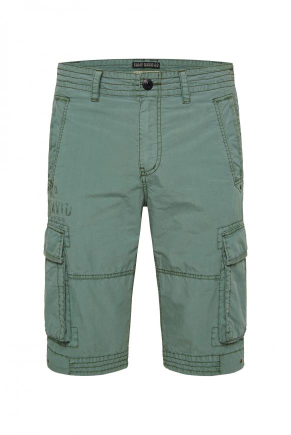 Cargo Shorts mit Beintaschen und Tapes deep green