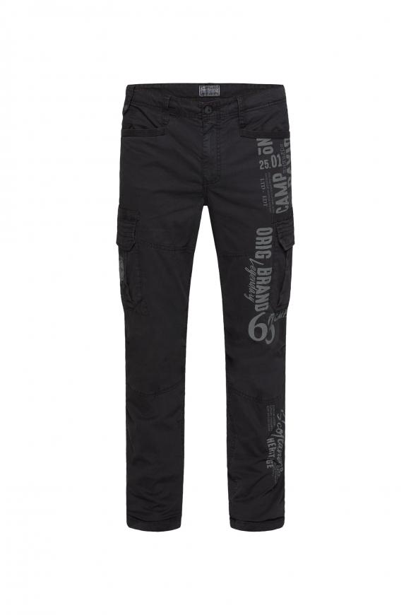 Cargohose mit auffälligen Logo Prints black