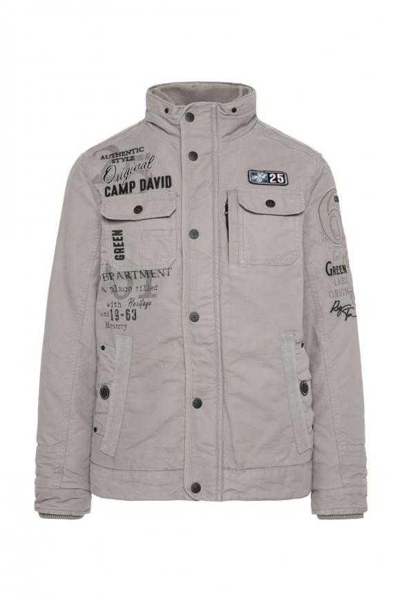 Fieldjacket wattiert mit Ärmel-Artwork fossil brown
