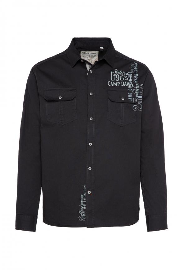 Freizeithemd mit Klappentaschen und Prints black